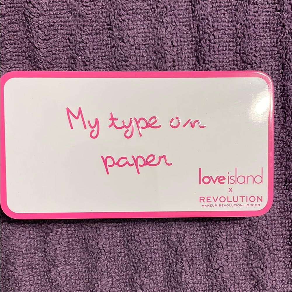 Love Island x Revolution Makeup Palette